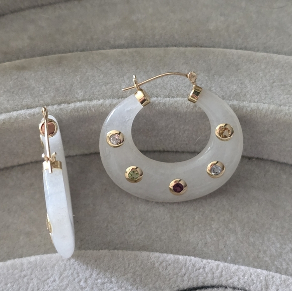 SOLD Ross Simons 14k Yellow gold Bezel Gemstone White Jade puffy hoop earrings - Picture 9 of 13